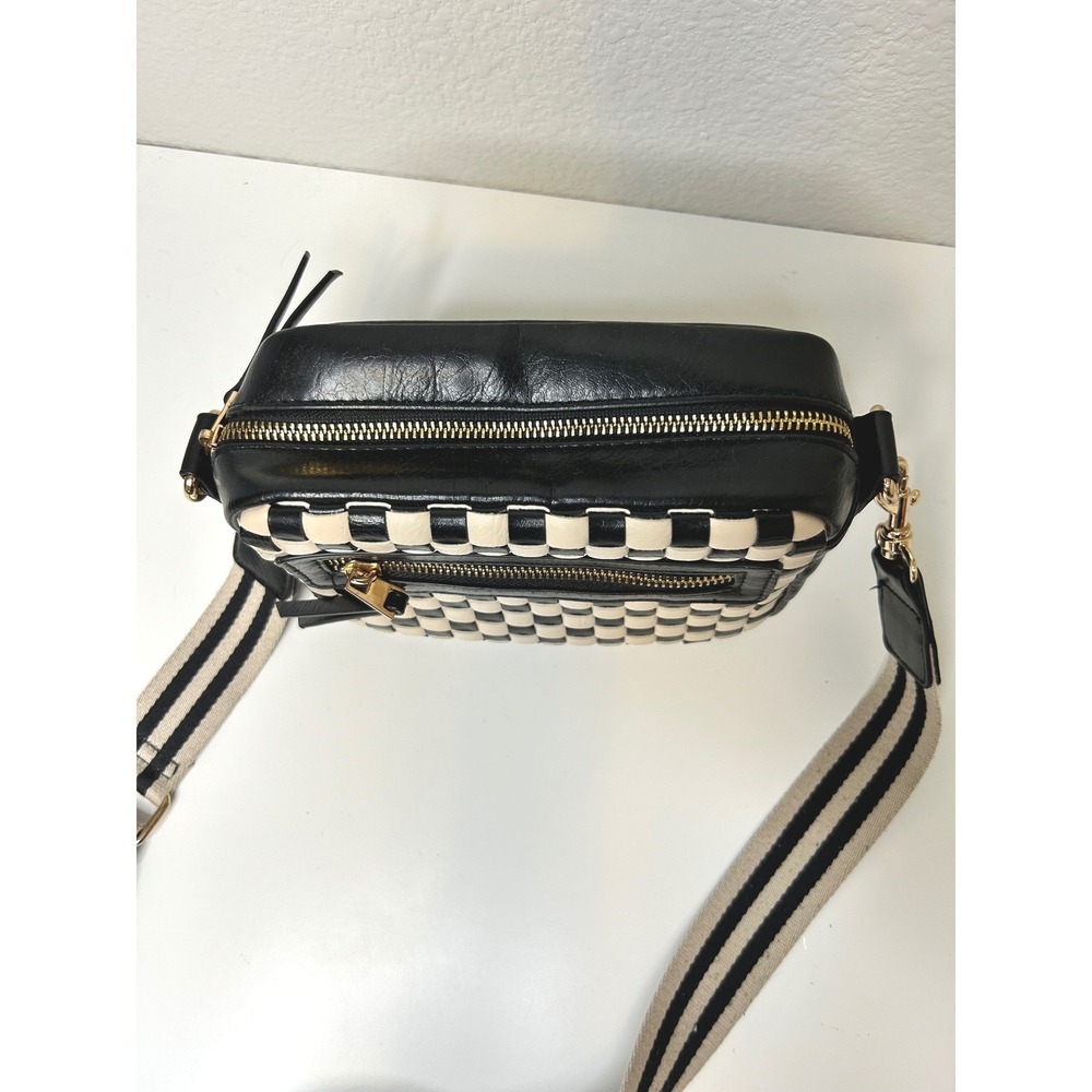Universal Thread Woven Checker Camera Bag Black Cream - Picture 3 of 8